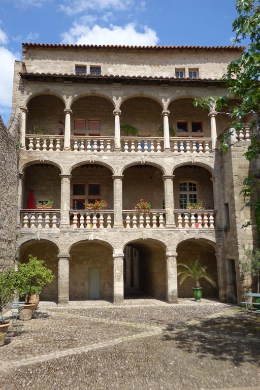 D' Alfonce Pézenas